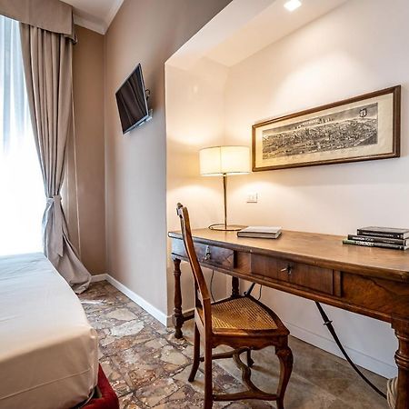 Luxury Bed And Breakfast Cerretani Palace Florenz Exterior foto