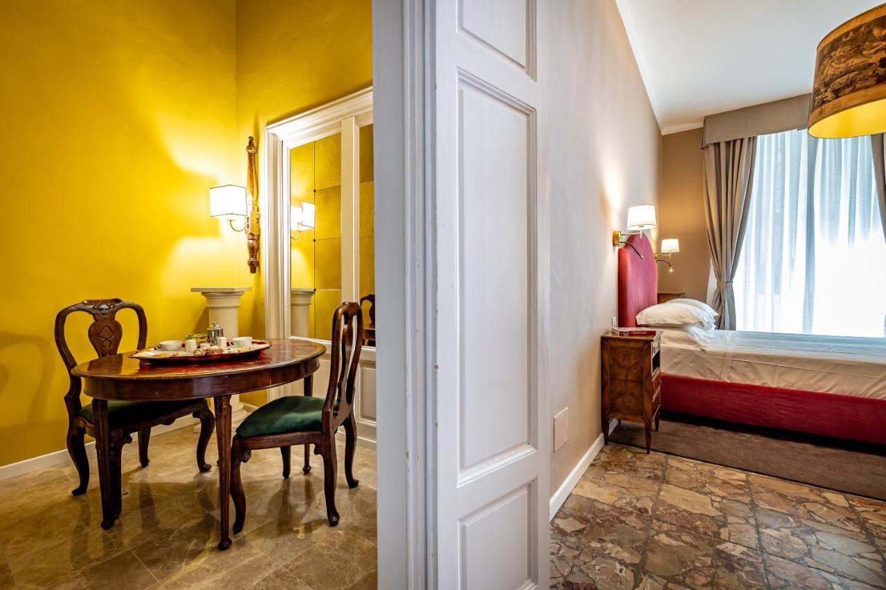 Luxury Bed And Breakfast Cerretani Palace Florenz Exterior foto